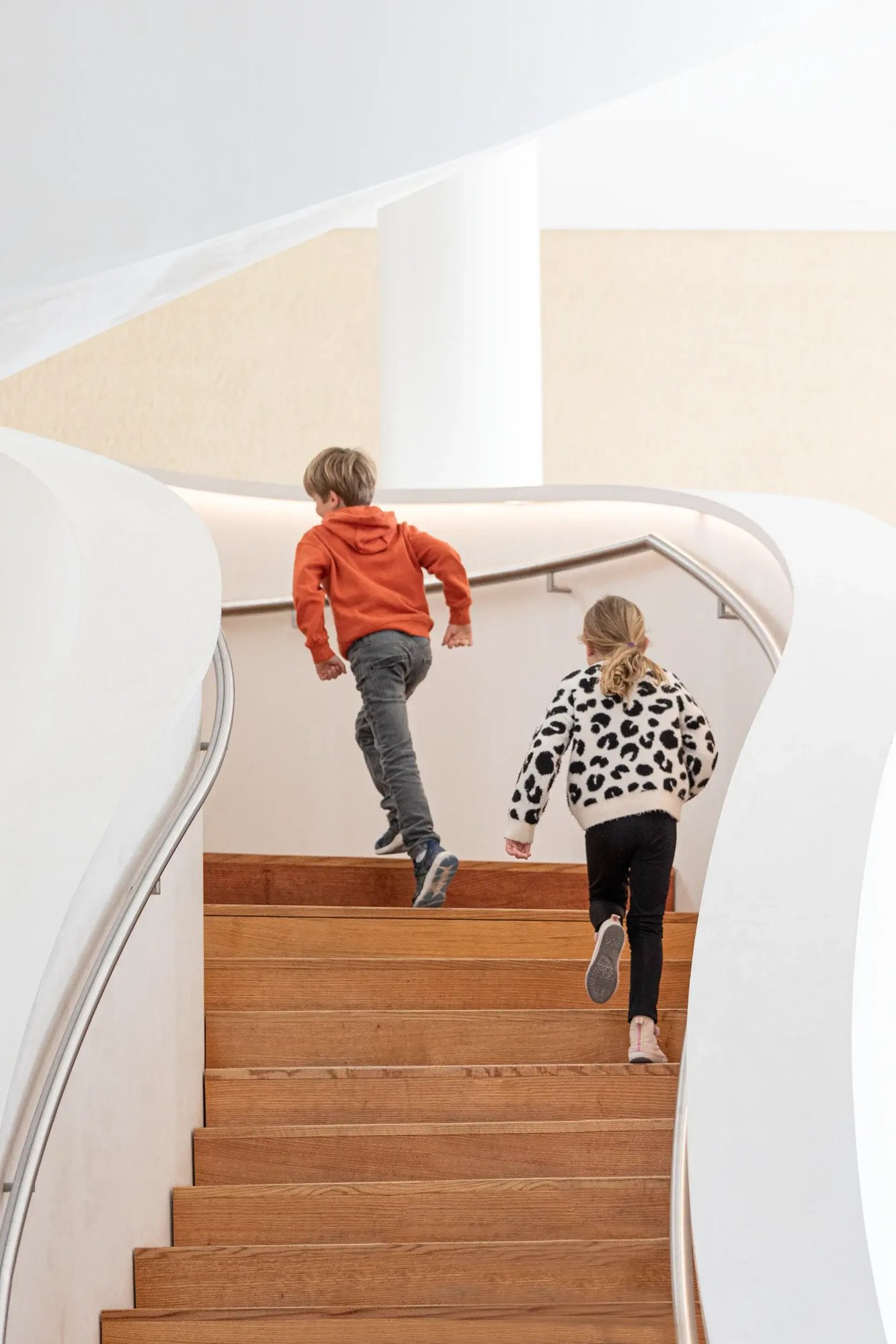 240425-LUMA-VISITEUR--ADRIANDEWEERDT-62-Modifier - Large