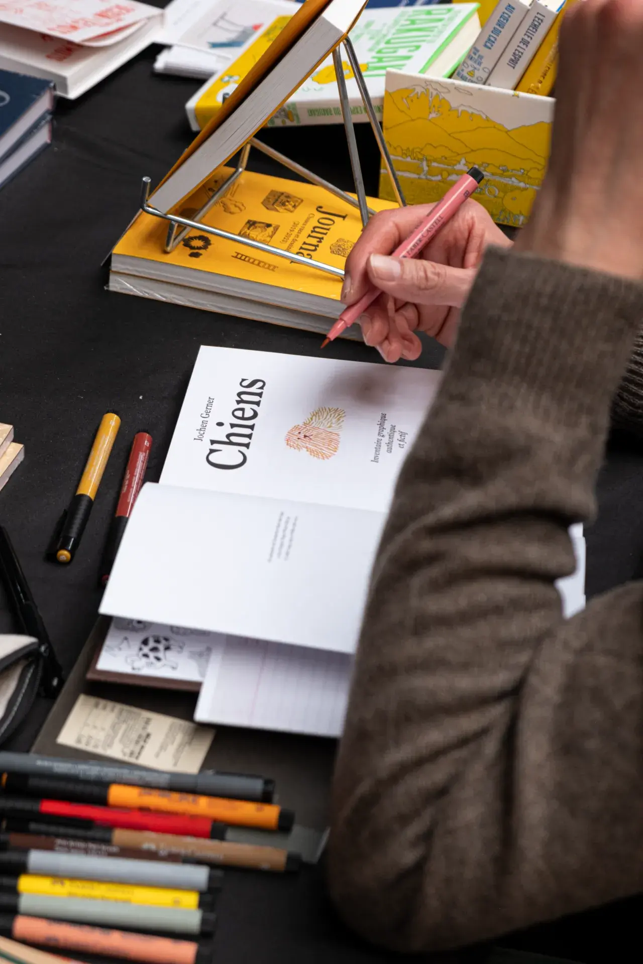 241109-OFFPRINTPARIS24-ADRIANDEWEERDT-78 - 1280 x 1920