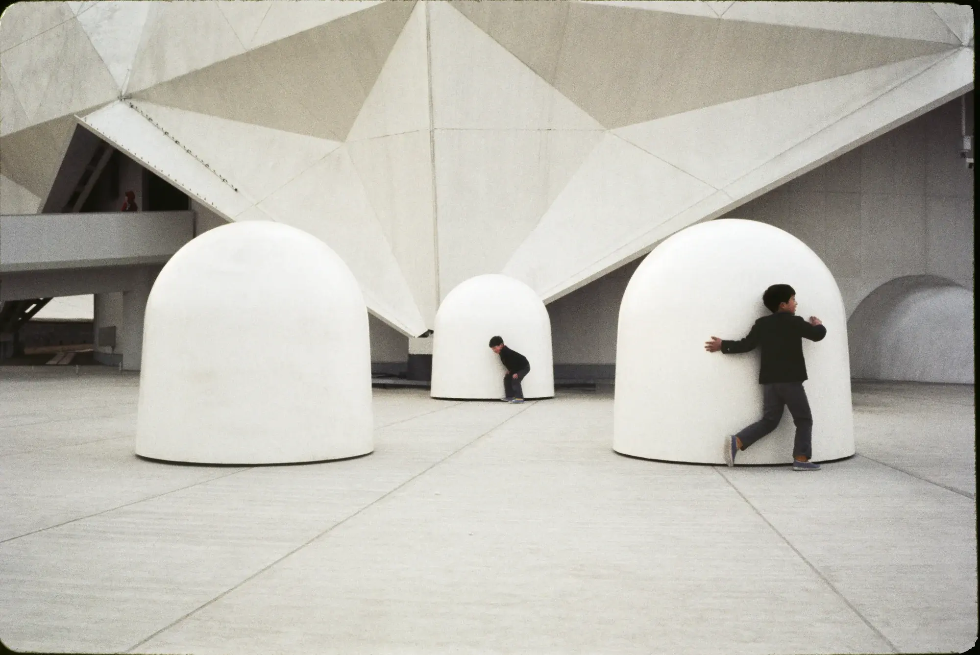 gri_eat144gra_final_softened_faces